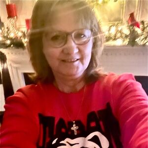 Meet your Posher, Becky